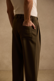 THE SEOUL PLEATED PANTS IN DARK OLIVE