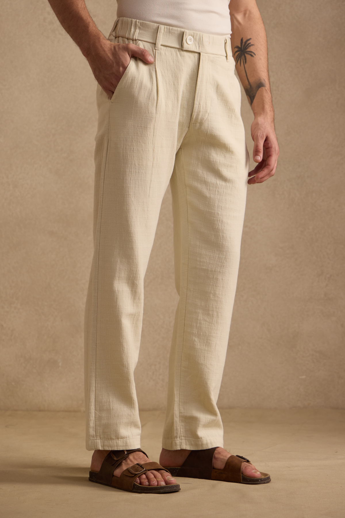 THE SEOUL LINEN PANTS IN LIGHT SAND