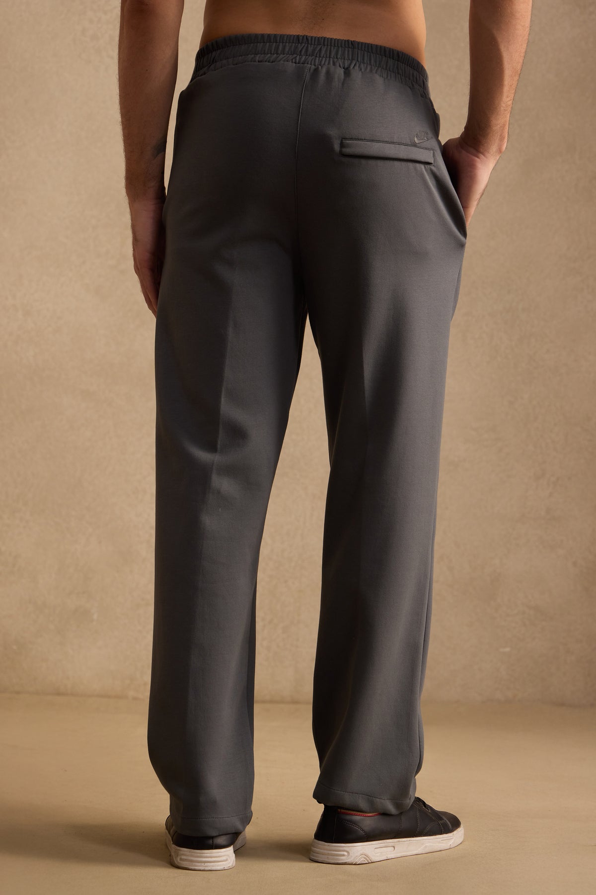 EVRYDAE PIN TUCK PANTS