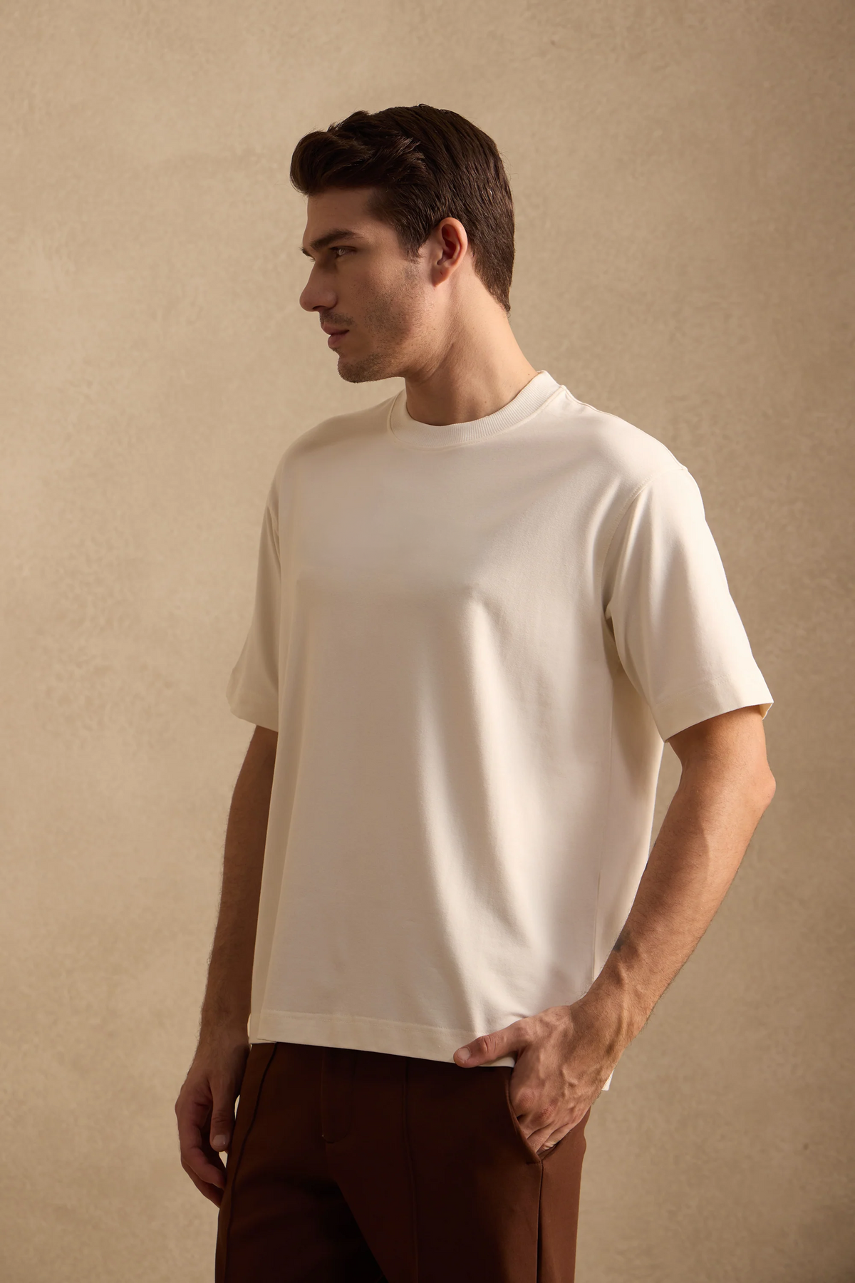 THE BAMBOO CREW TSHIRT IN OFF WHITE
